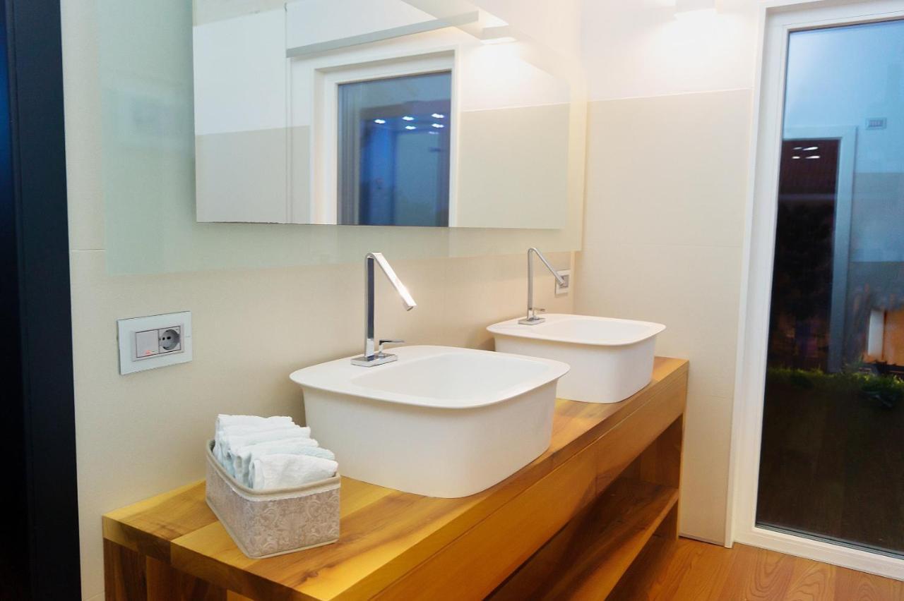 Wooden House Bed and Breakfast Montegrotto Terme Exteriör bild